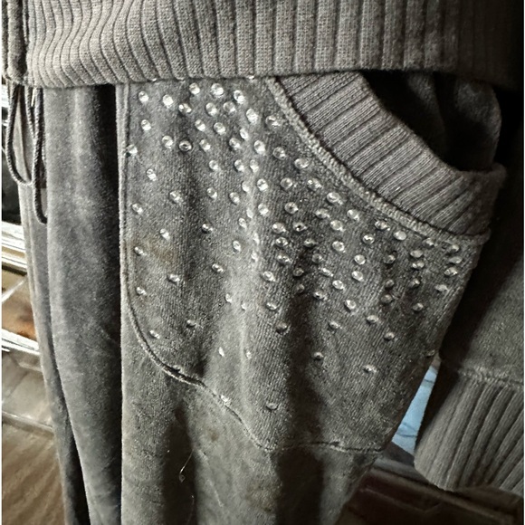 Plush & Lush Grey Sparkly Leisure Set - Picture 8 of 10